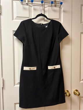 Tommy Hilfiger Black Short-Sleeve Sheath Dress with Cream Pocket Trim